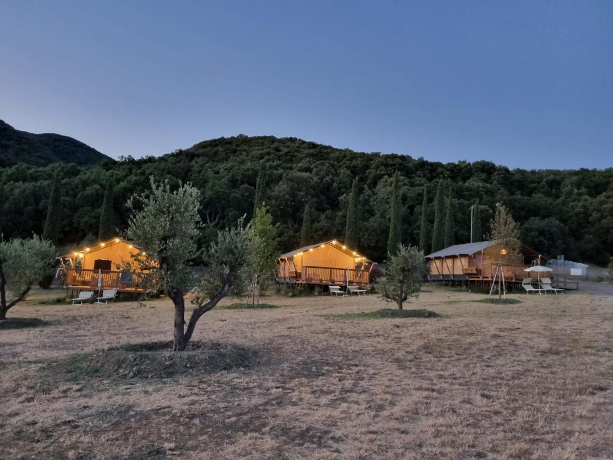 Glamping Le Tegole Hotel Riparbella Exterior foto